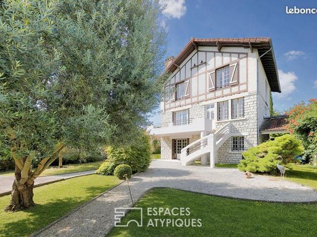 Maison 8 pièces 170 m²