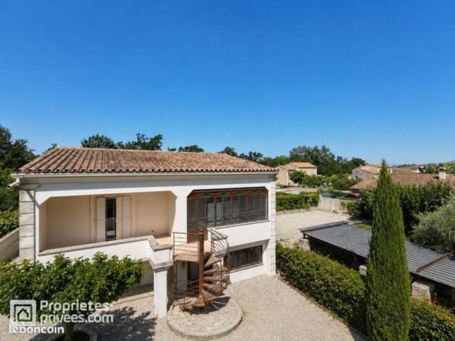 Maison 8 pièces 170 m²