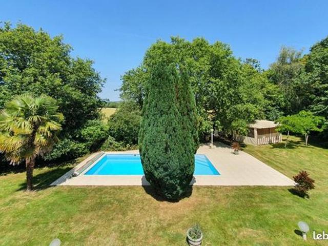 Maison 8 pièces 170 m²