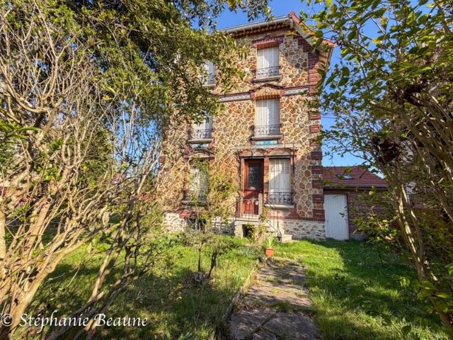 Maison 8 pièces 170 m²