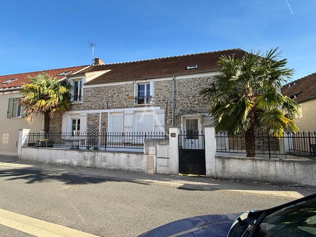 Maison 8 pièces 170 m²