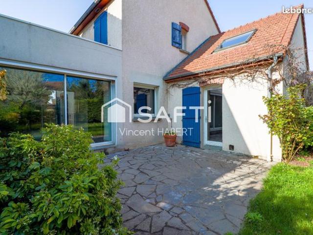 Maison 8 pièces 170 m²