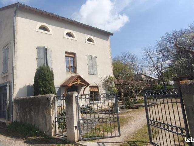 Maison 8 pièces 170 m²