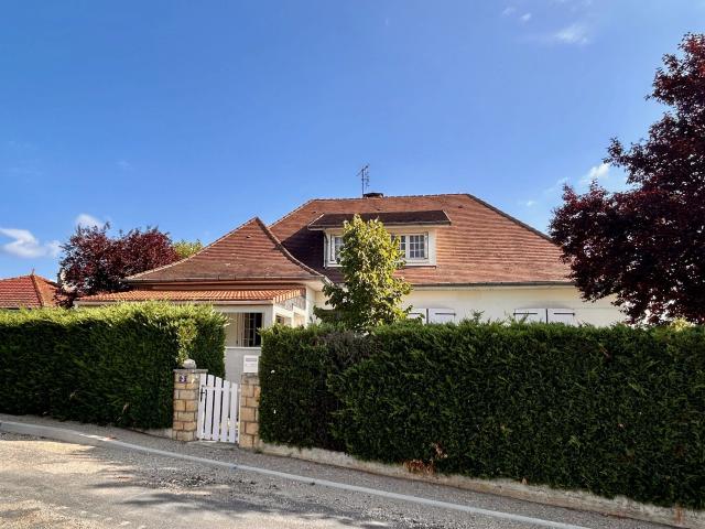 Maison 8 pièces 170 m²