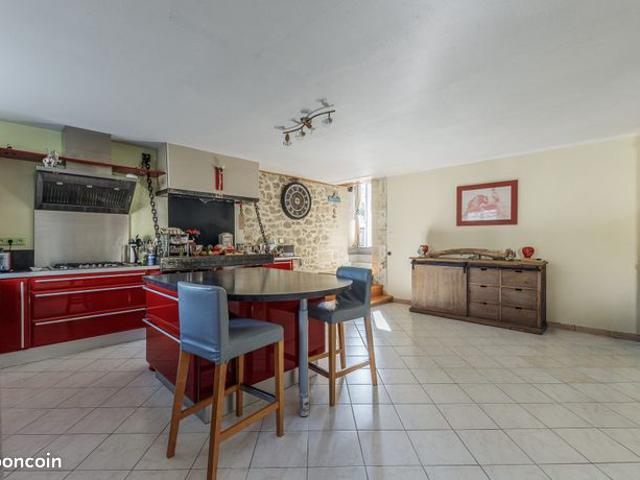 Maison 8 pièces 170 m²