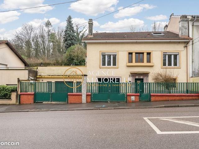 Maison 8 pièces 170 m²