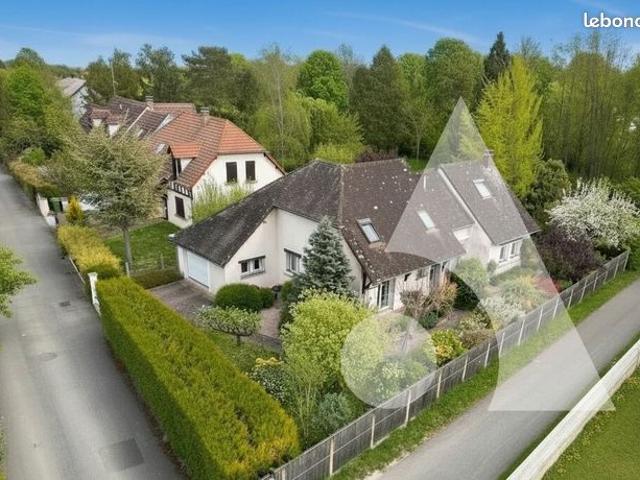 Maison 8 pièces 170 m²
