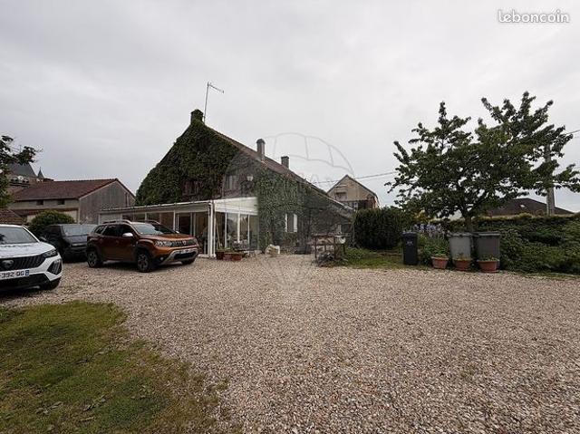 Maison 8 pièces 170 m²