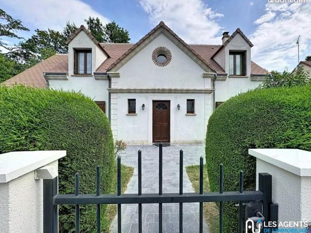 Maison 8 pièces 170 m²