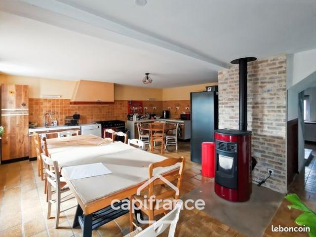 Maison 8 pièces 170 m²