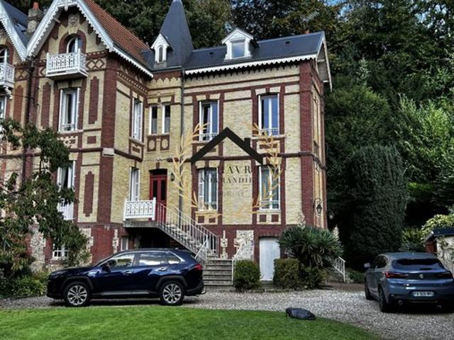 Maison 8 pièces 170 m²