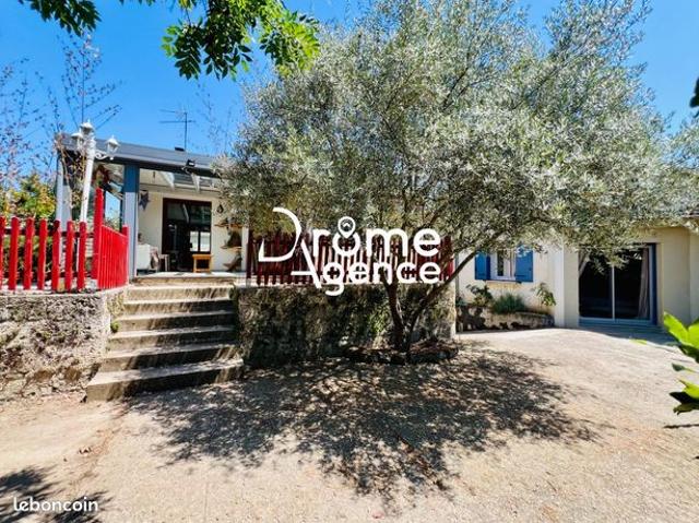 Maison 8 pièces 170 m²