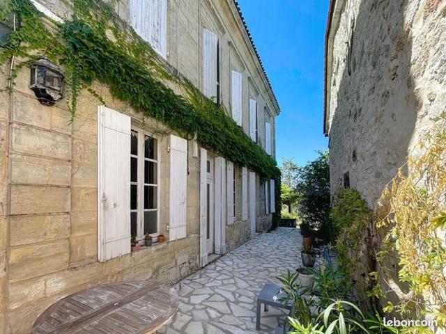 Maison 8 pièces 170 m²