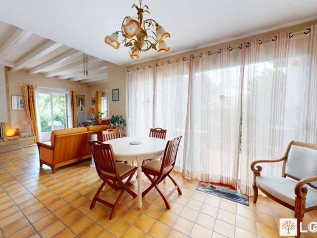 Maison 8 pièces 170 m²