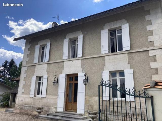 Maison 8 pièces 170 m²