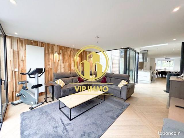 Maison 8 pièces 170 m²