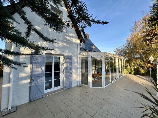 Maison 8 pièces 170 m²