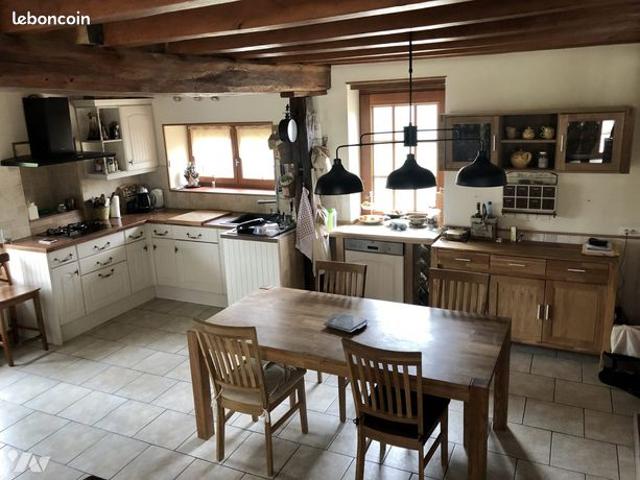 Maison 8 pièces 170 m²