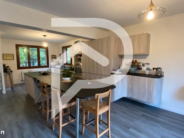 Maison 8 pièces 170 m²