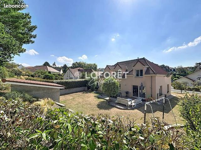 Maison 8 pièces 170 m²