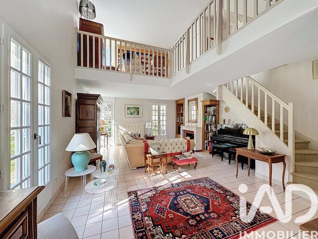 Maison 8 pièces 170 m²