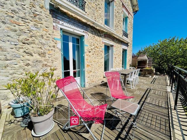 Maison 8 pièces 170 m²