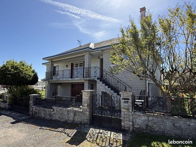 Château 8 pièces 170 m²