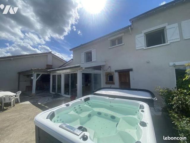 Maison 8 pièces 170 m²