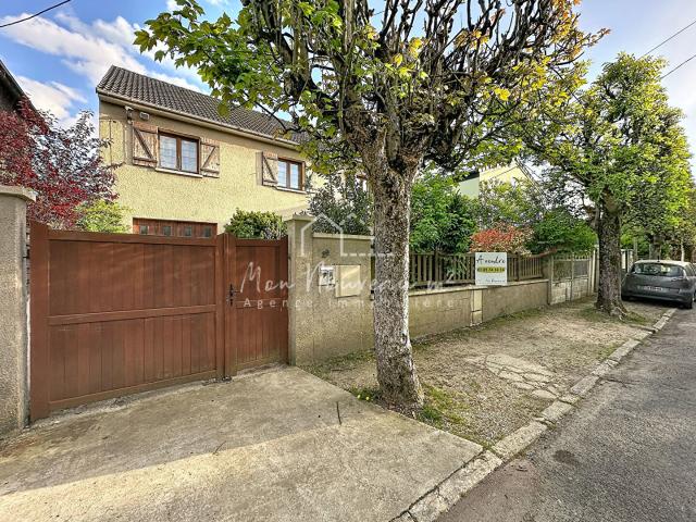 Maison 8 pièces 170 m²