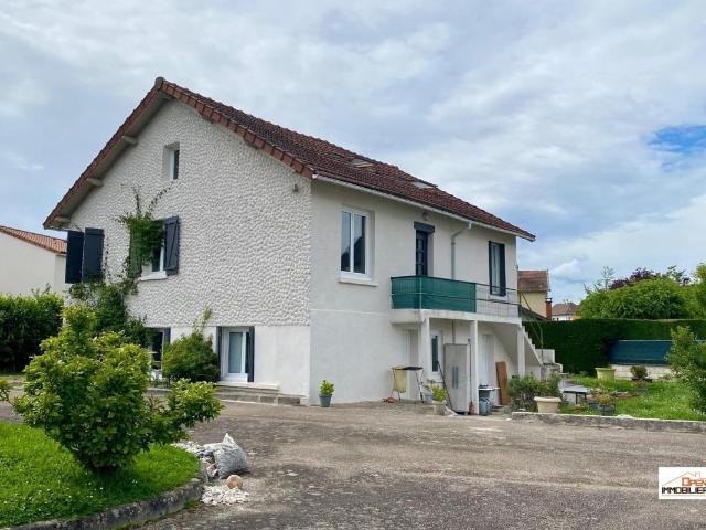 Maison 8 pièces 170 m²