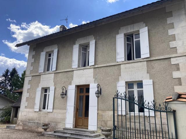 Maison 8 pièces 170 m²
