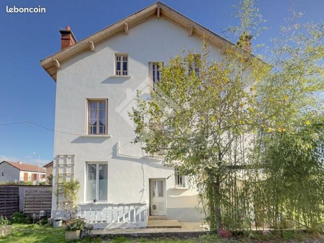 Maison 8 pièces 170 m²