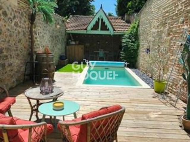 Maison 8 pièces 170 m²