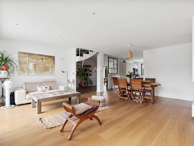 Maison 8 pièces 170 m²
