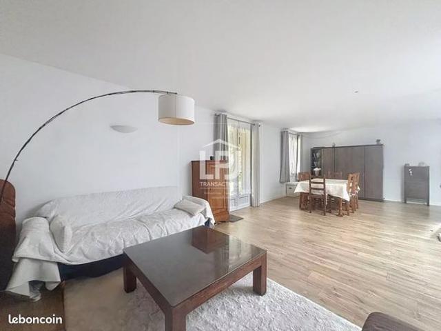 Maison 8 pièces 170 m²