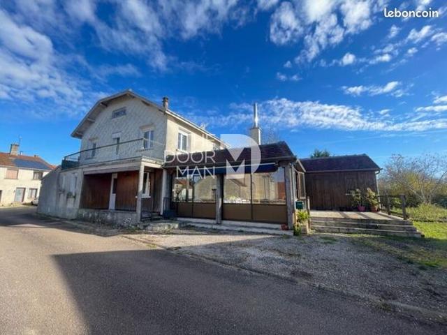 Maison 8 pièces 170 m²