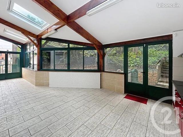 Maison 8 pièces 170 m²