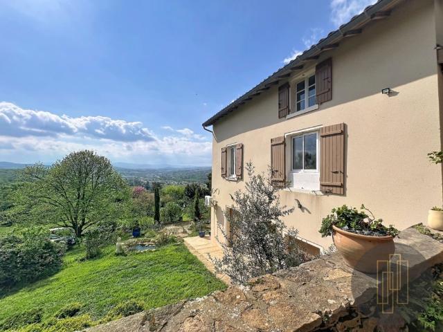Maison 8 pièces 170 m²