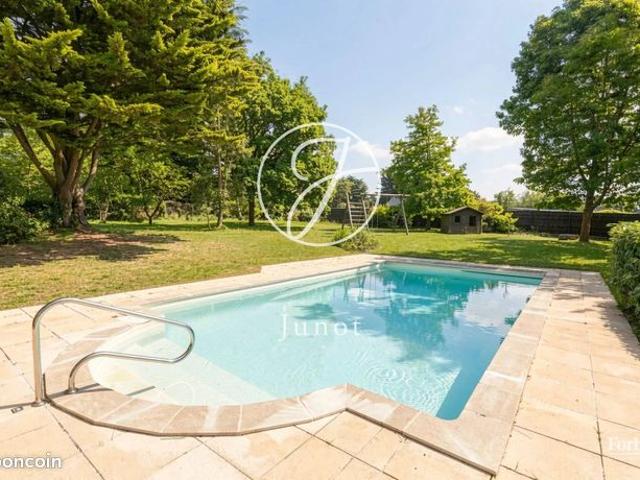 Maison 8 pièces 171 m²