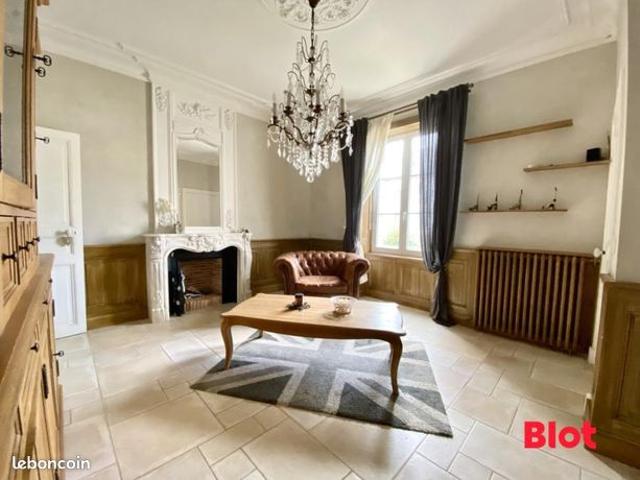 Maison 8 pièces 171 m²
