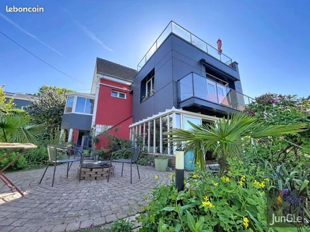 Maison 8 pièces 171 m²
