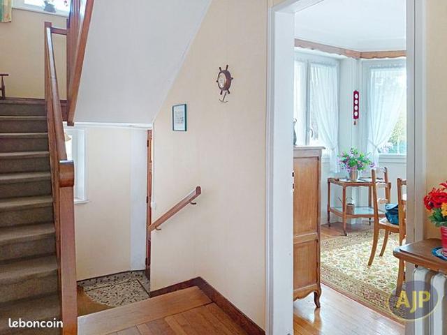 Maison 8 pièces 171 m²