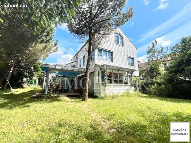 Maison 8 pièces 172 m²