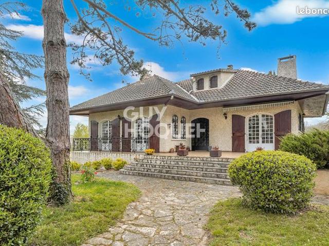 Maison 8 pièces 172 m²