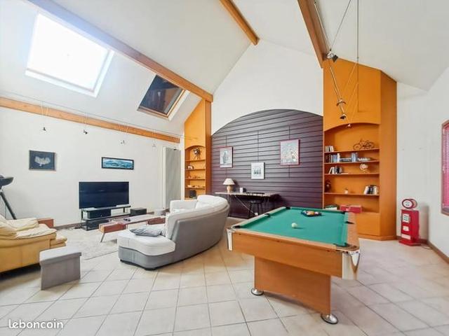 Maison 8 pièces 172 m²