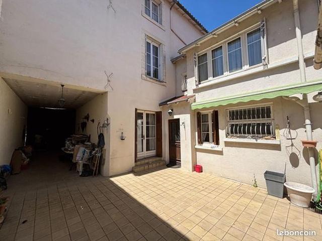 Maison 8 pièces 172 m²