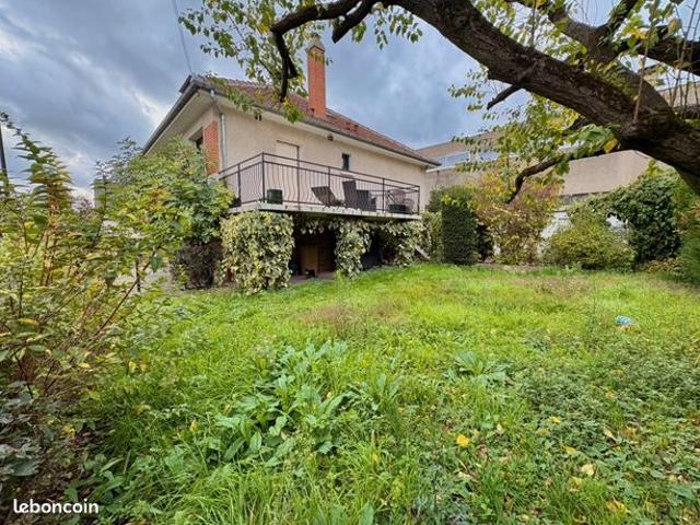 Maison 8 pièces 172 m²