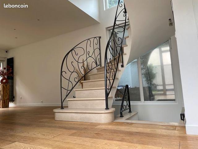 Maison 8 pièces 172 m²