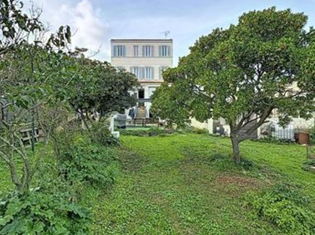 Maison 8 pièces 172 m²
