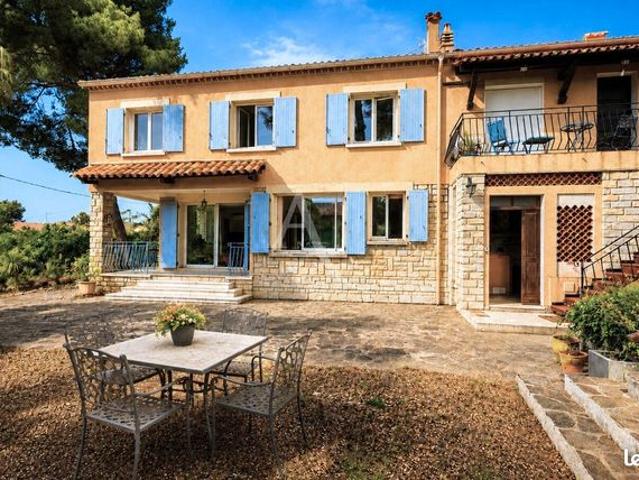 Maison 8 pièces 172 m²
